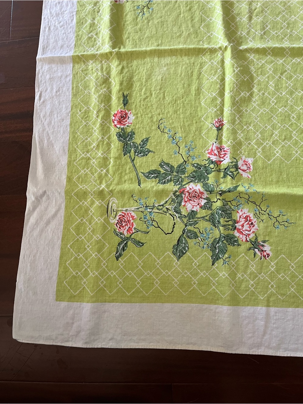 Chartreuse Pink Roses 50s card garden party tablecloth square 🌹 💚🩷💚